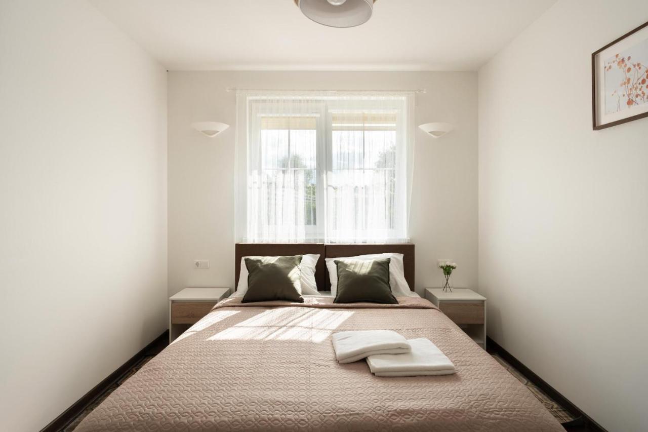 4 Apartment Between Two Lakes 维尔纽斯 外观 照片